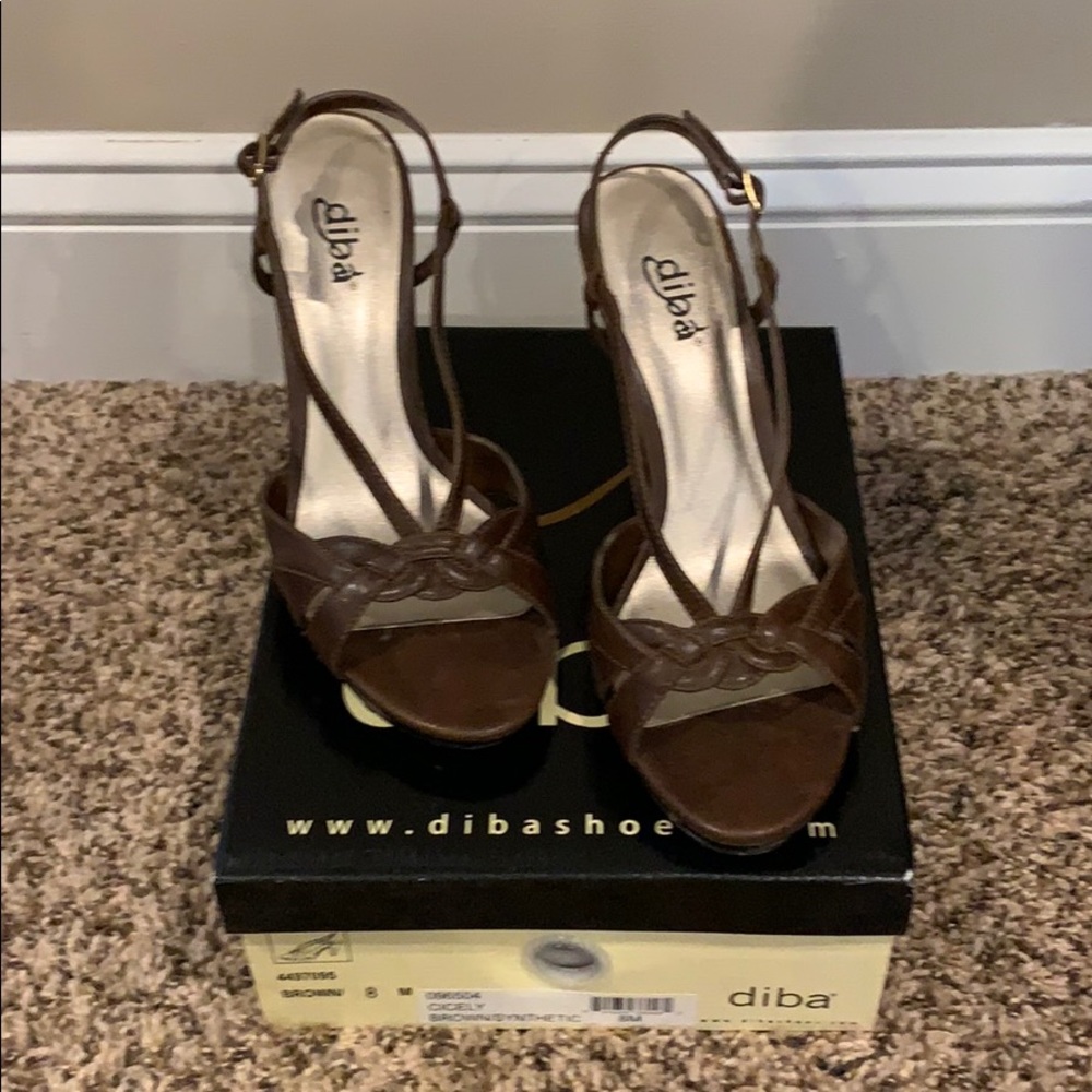 Diba browns heels